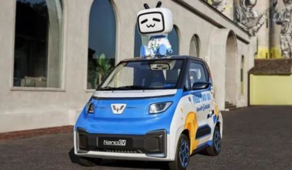 《五菱NanoEV，B站限定款报价及图片，五菱NanoEV限定款售价5万》